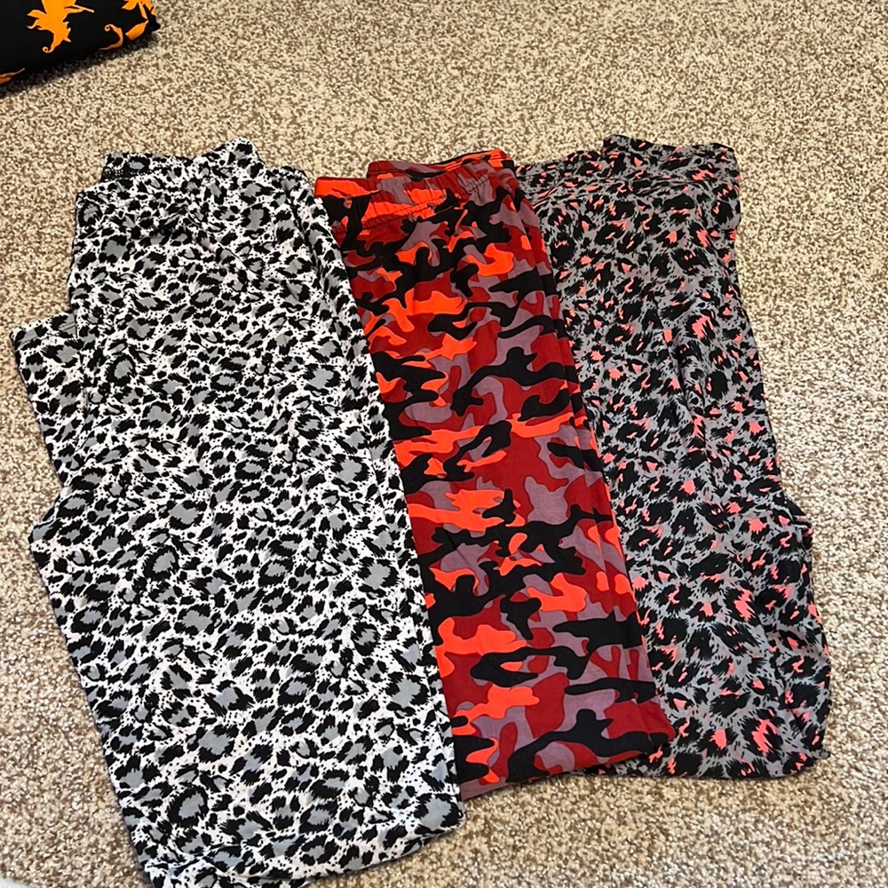 Pack of 3 printed leggings.